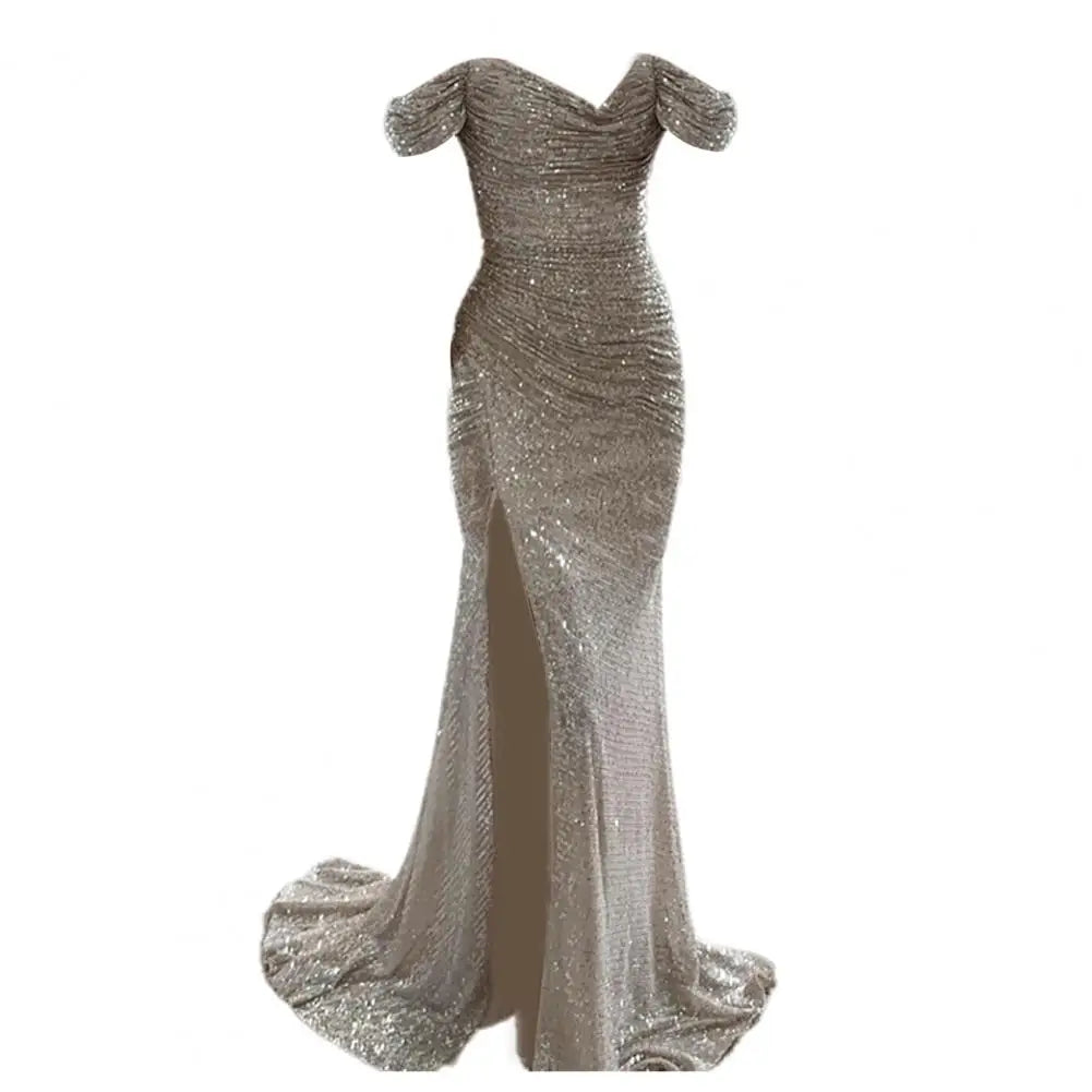 Elegante Avondjurk met Lovertjes en Hoge Split