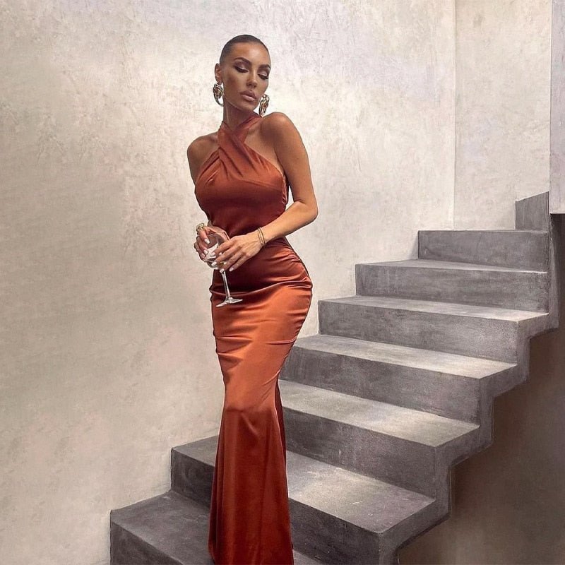 Elegante Halter Avondjurk met Nauwsluitende Pasvorm