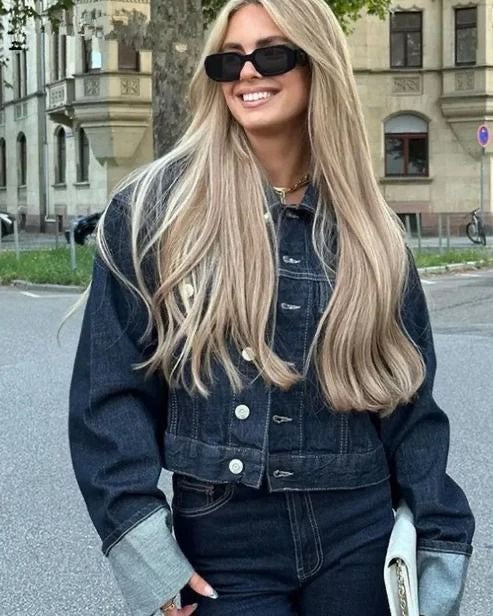Voorjaar dames denim set – Comfortabele en stijlvolle jeans met cropped spijkerjack