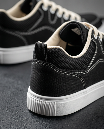 Canvas low-top sneakers winter | Contraststiksel