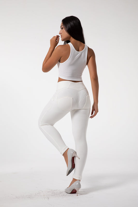 Veyla - High-waisted shaping legging in stijlvol wit