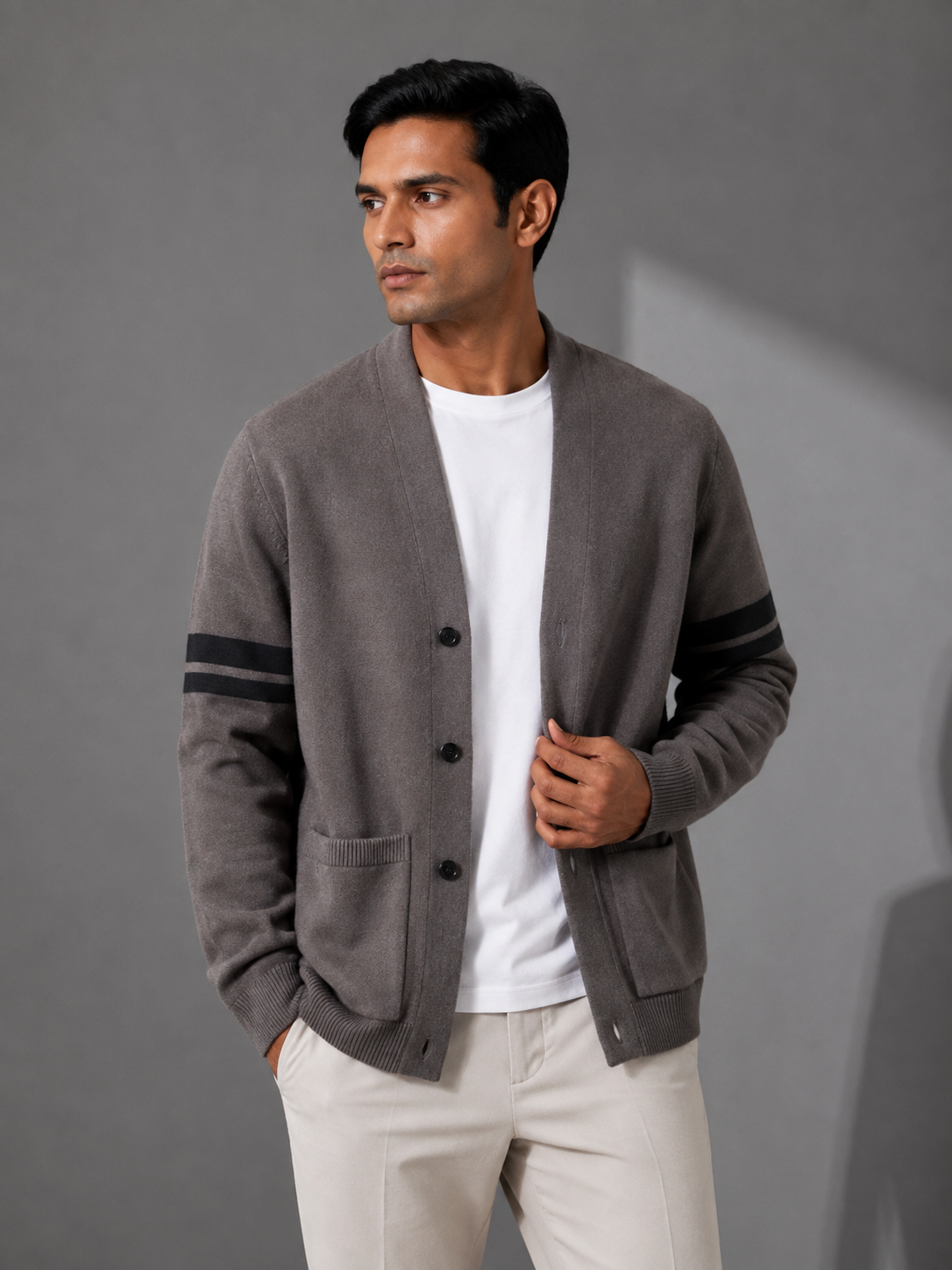 Men’s Vest With Button Closure, Round Neck, Long Sleeves | Knitted