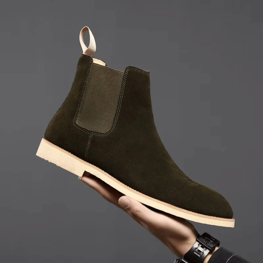 Bruin Luxe suède Chelsea boots voor heren met elastische zijkanten en stevige zool, ideaal voor formele en casual outfits