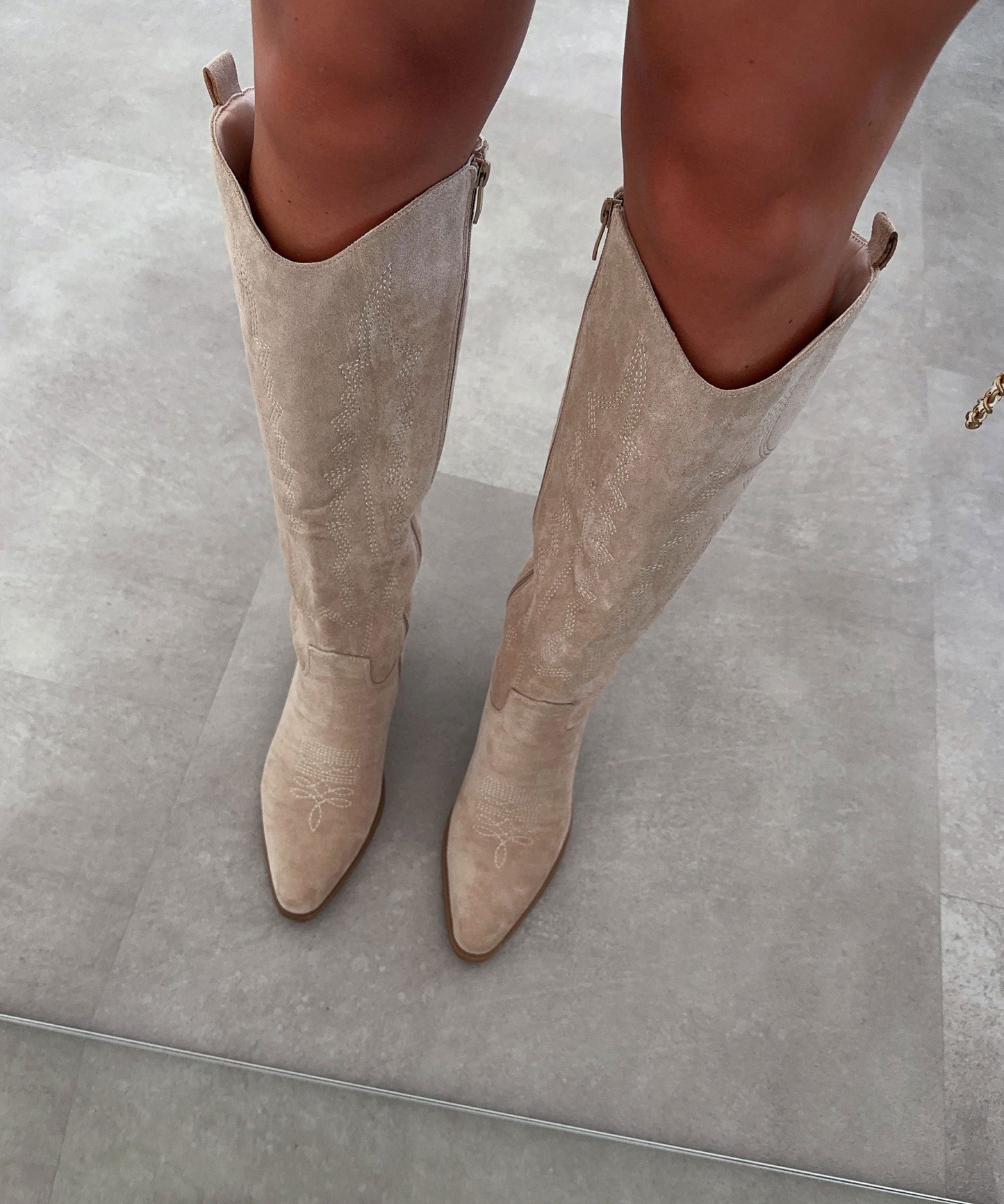 Liz Hoge Beige Cowboylaarzen Dames