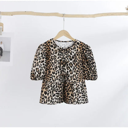 Esmée - Luipaardtop met Moderne Flair