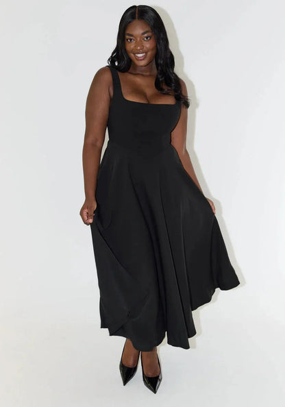 Loes | Midi jurk met hoge taille en vierkante hals