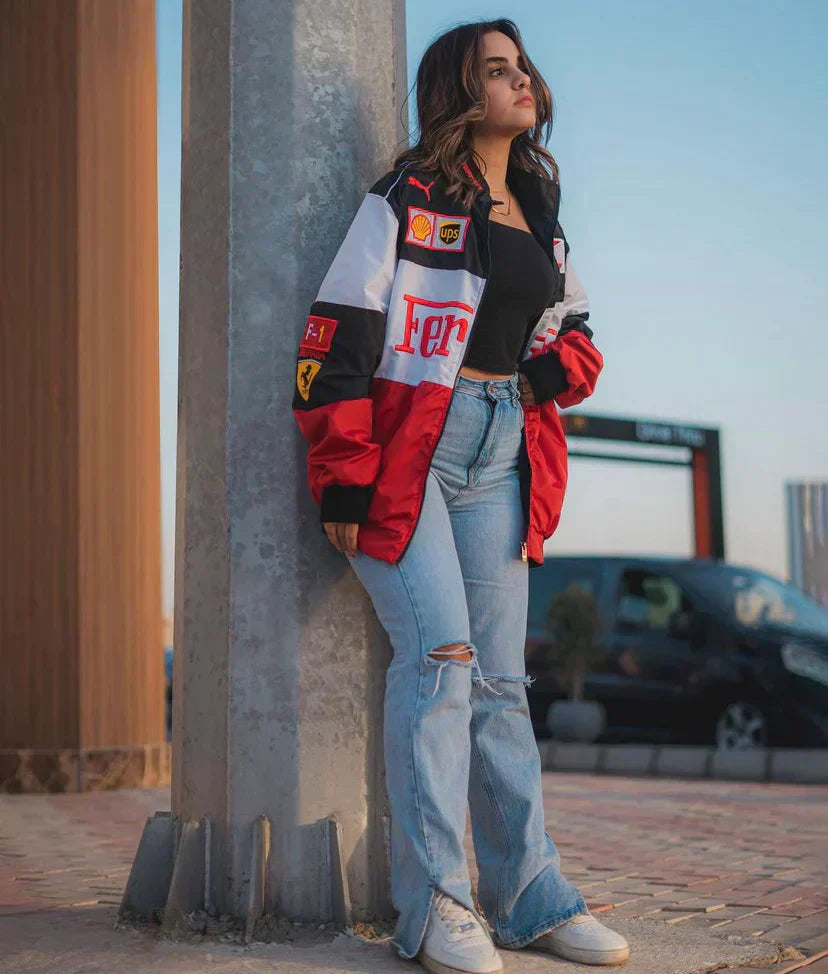 Vintage Ferrari-stijl racerjack met duurzame materialen en sportieve look voor een stoere, stijlvolle uitstraling