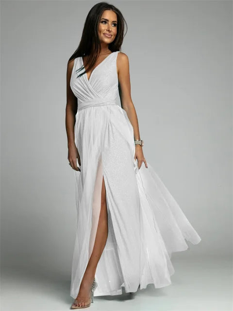 Luxe Avondjurk met Tule Rok en Hoge Split – Glanzende Mesh Details