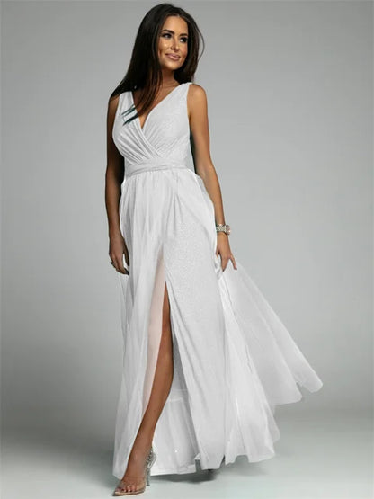 Luxe Avondjurk met Tule Rok en Hoge Split – Glanzende Mesh Details