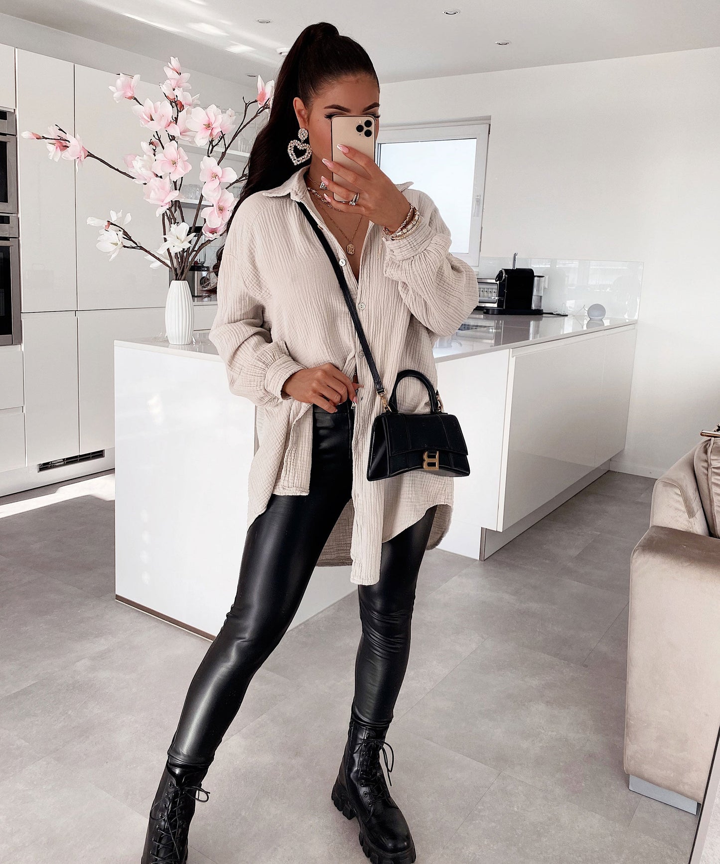 Freya | Blouse Dames Oversized Beige