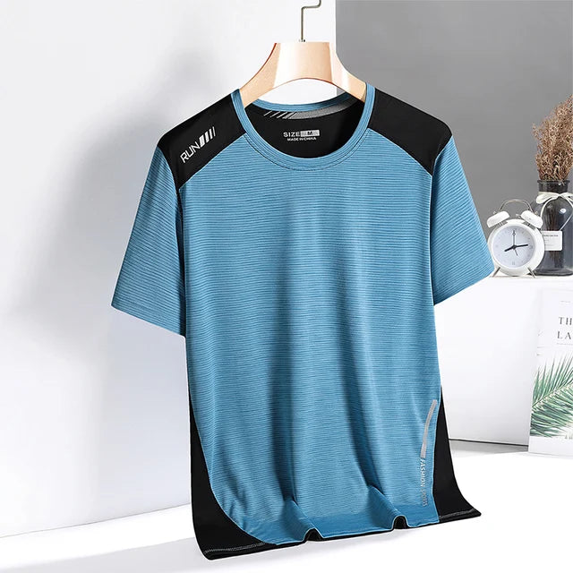 BlauwPowerFit Sport T-shirt voor heren – sneldrogend en ademend fitnessshirt met reflecterende details, ideaal voor hardlopen, fitness en intensieve trainingen.