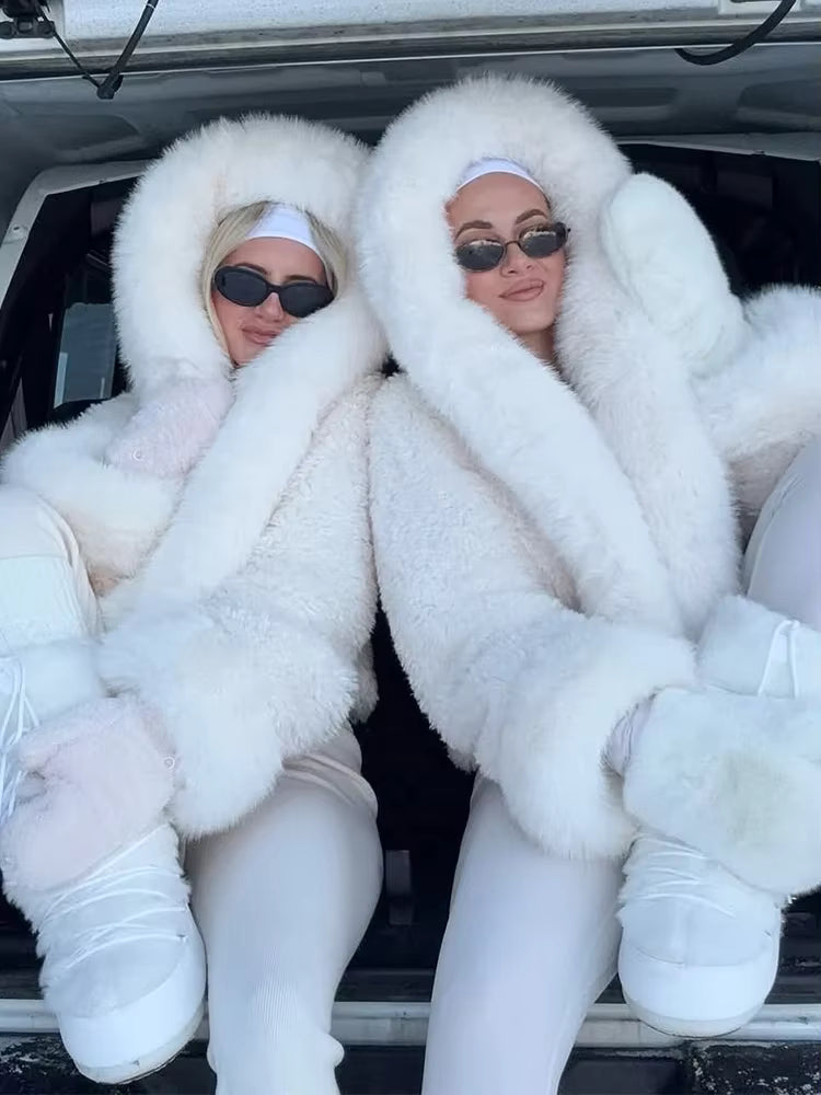 Dames Winterjas Wit | Kunstbont Jas met Capuchon