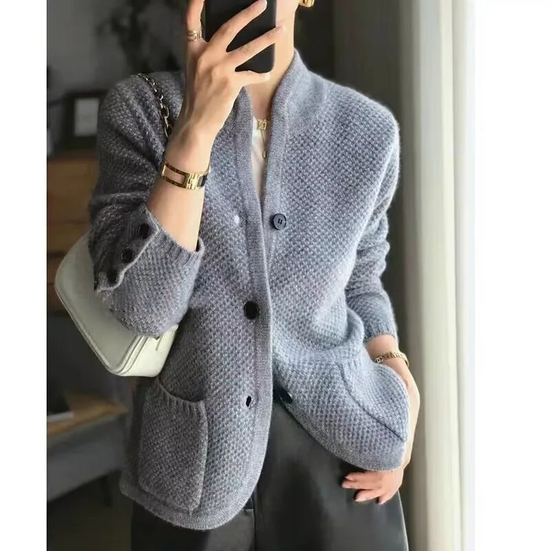 Lacy Vest Dames – Hoge Kraag & Knopen