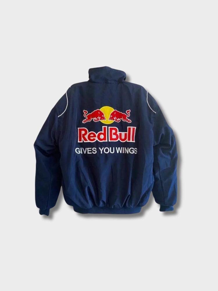 Retro F1 Racing Jacket met authentieke patches en sportieve uitstraling, perfect voor streetwear en casual looks