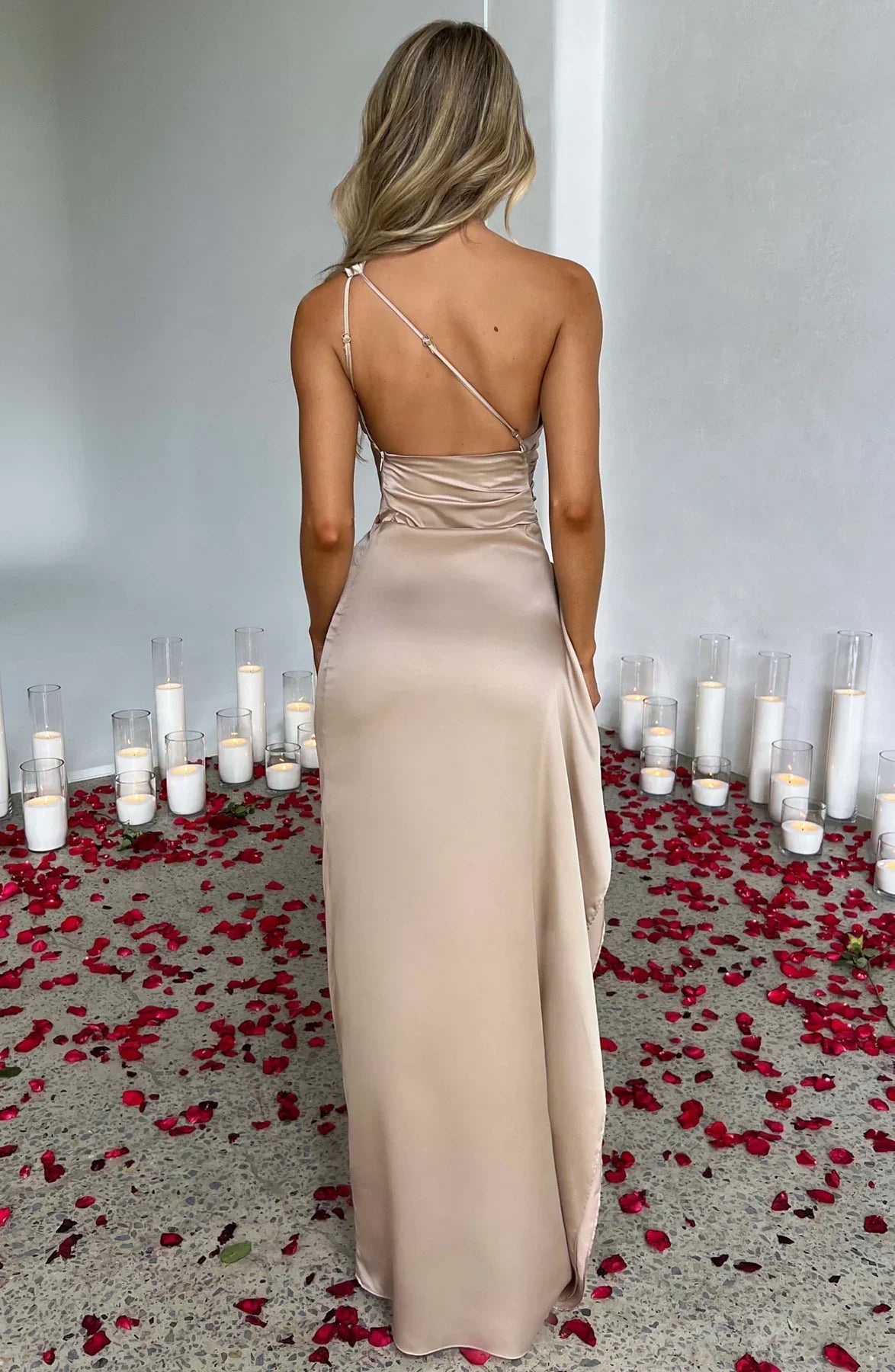 Luxe Satijnen One-Shoulder Splitjurk