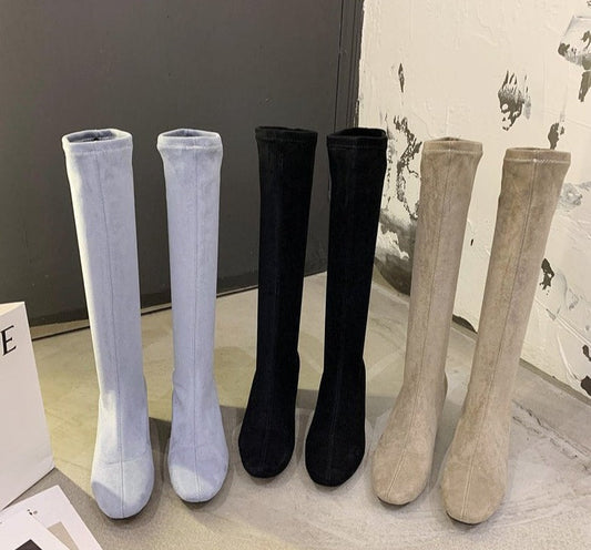 Elegante Hoge Laarzen met Dikke Hak – Comfort en Stijl Gecombineerd