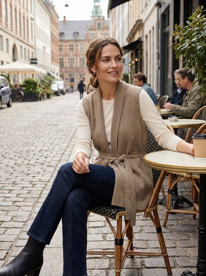 Dames Gilet Mouwloos | Gebreid met Strikceintuur