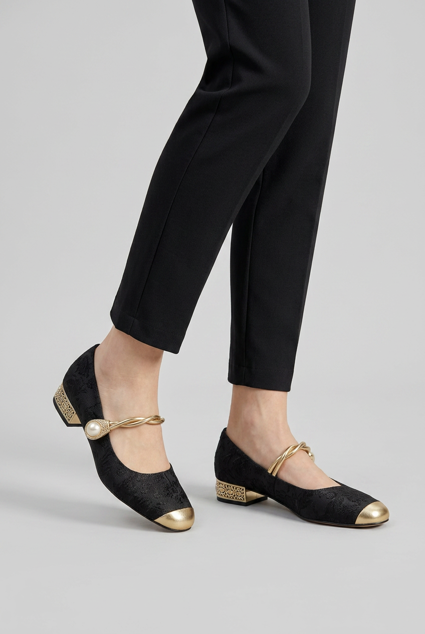 Damesschoenen met Lage Hak en Bandje | Gouden Details
