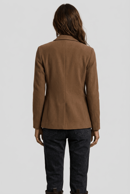 Dames Getailleerde Blazer | Puntkraag & Opgezette Zakken
