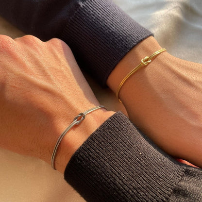 Minimalistische dames armband met knoop – elegant goudkleurig sieraad voor elke gelegenheid